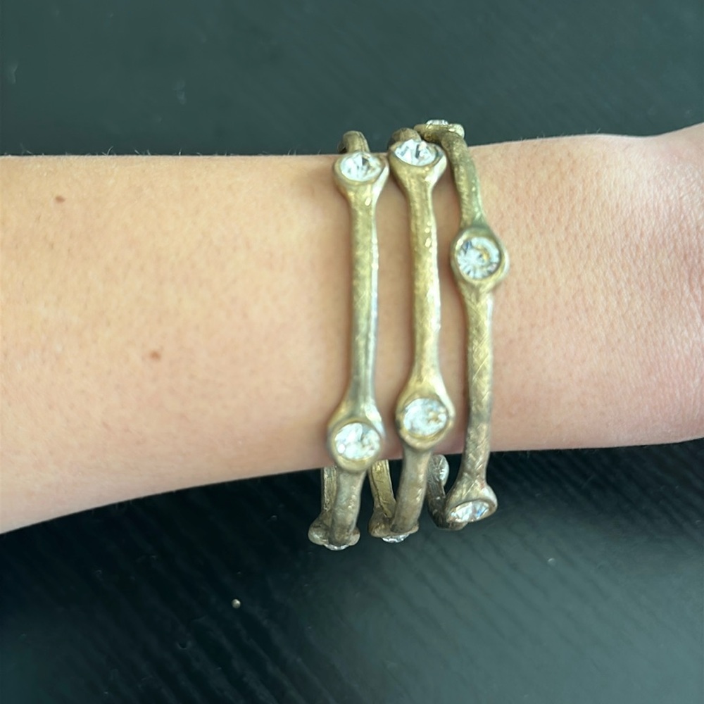 Amrita Singh 3 piece bangle set